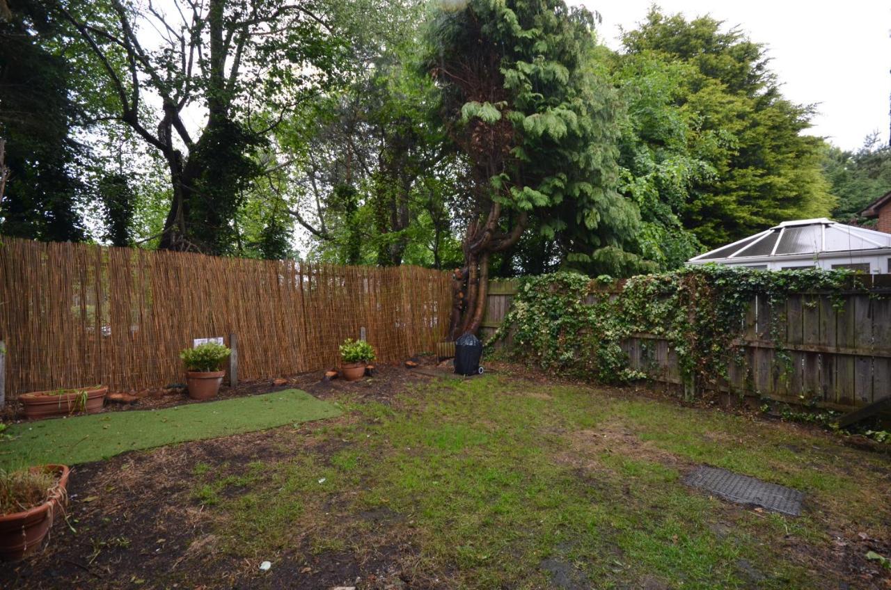 Bright Stylish 2 Bedroom Garden Apartment South Belfast Close To Everything Exteriör bild
