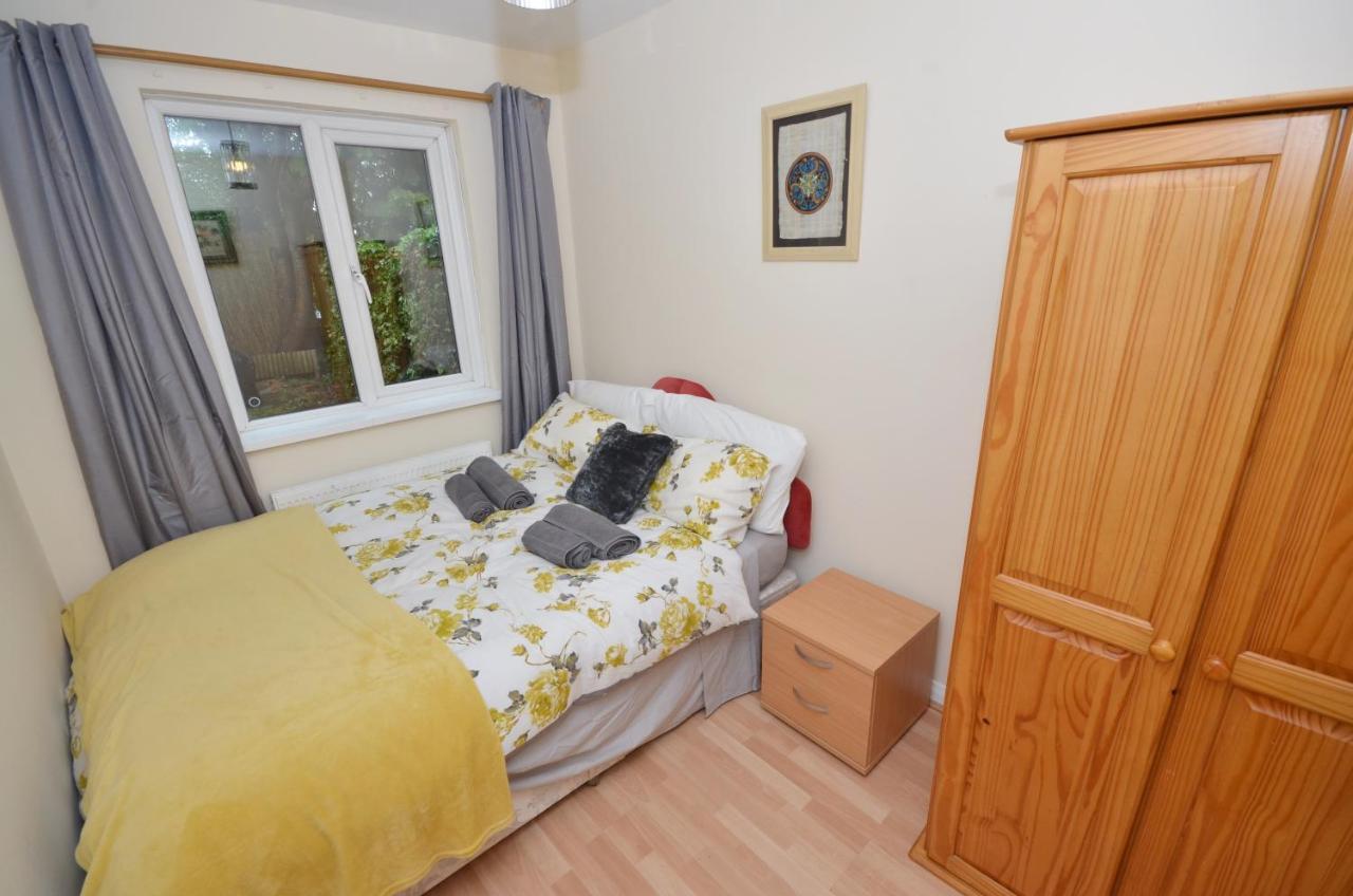 Bright Stylish 2 Bedroom Garden Apartment South Belfast Close To Everything Exteriör bild